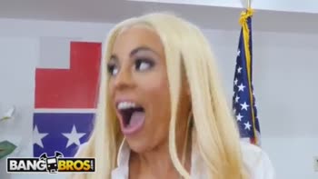 Adriana Chechik I Know That Girl