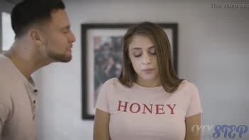 Girl Squirting Pussy Juice