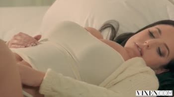Girls Sucking On Tits