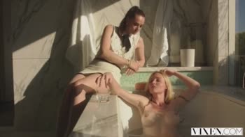 Hot White Girls Pussy