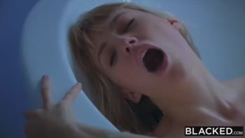 Wet Lesbian Pussy Porn